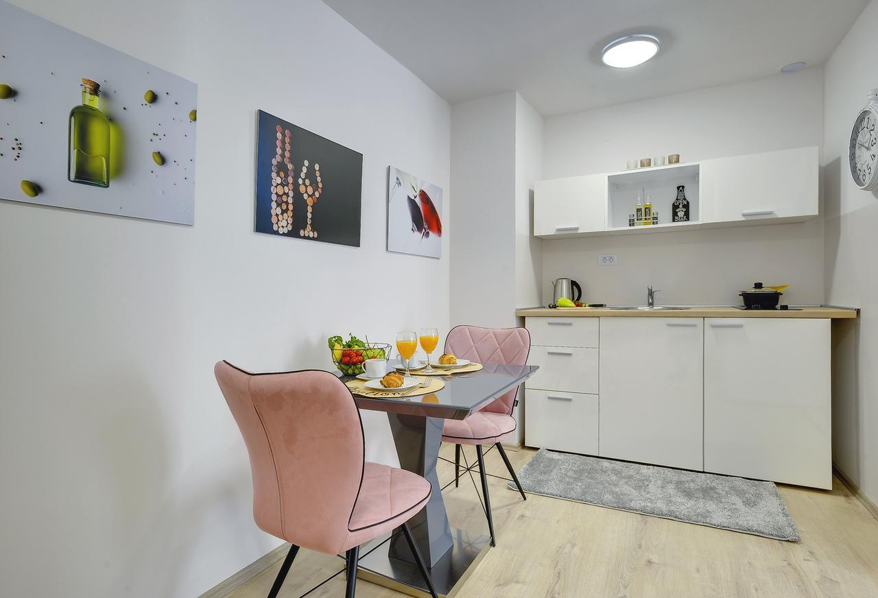 D&A City Center Apartments With Free Parking Pula Exterior foto