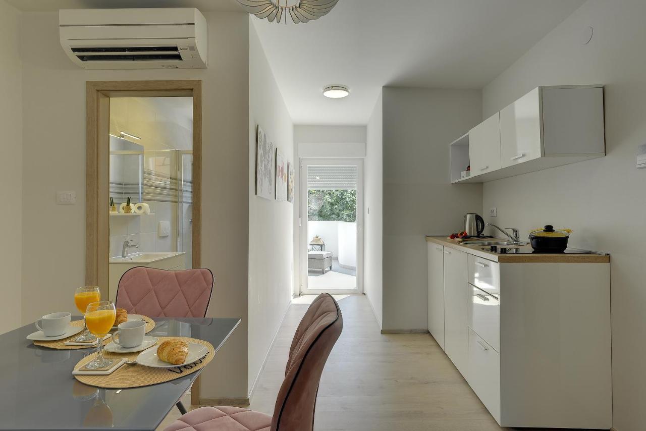 D&A City Center Apartments With Free Parking Pula Exterior foto