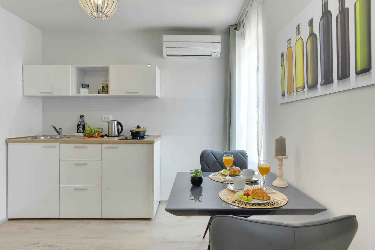 D&A City Center Apartments With Free Parking Pula Exterior foto