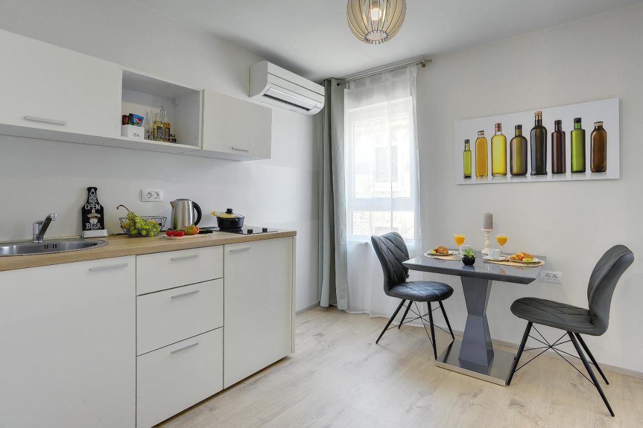 D&A City Center Apartments With Free Parking Pula Exterior foto